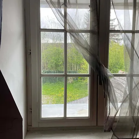 Séjour chez l'habitant Prés De L'aeroport Ossun