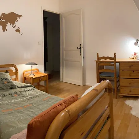 Prés De L'aeroport *