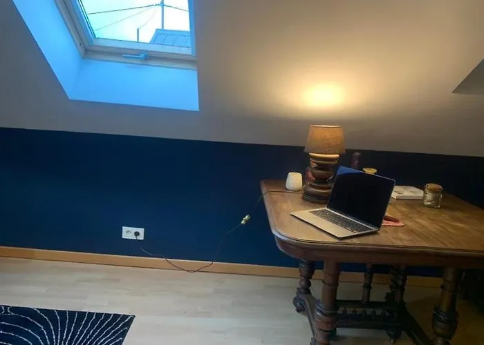 Prés De L'aeroport *